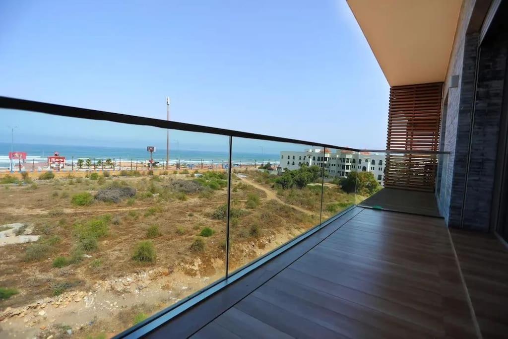 Luxury Apartment At Corniche , Seaview Close Beach Касабланка Экстерьер фото